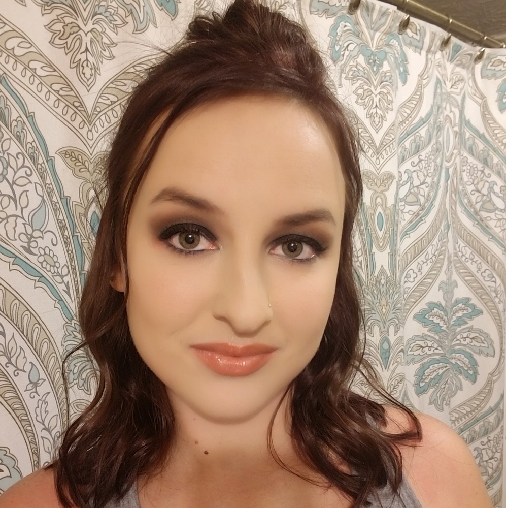 Meet your Posher, Bethany
